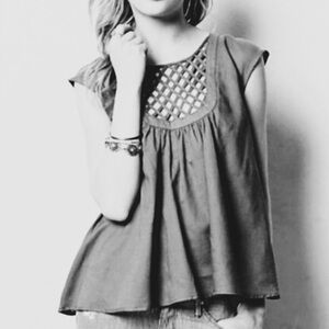 HD in Paris Lattice Pane Sleeveless Top